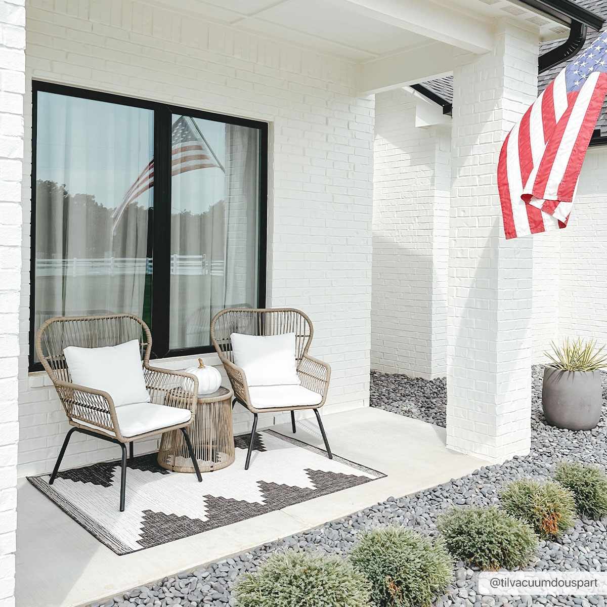 Hauteloom Djugun Polypropylene Indoor/Outdoor Area Rug