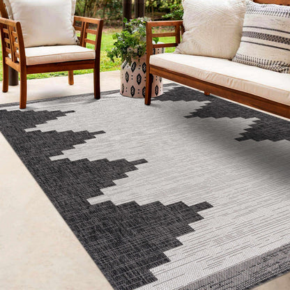 Hauteloom Djugun Polypropylene Indoor/Outdoor Area Rug