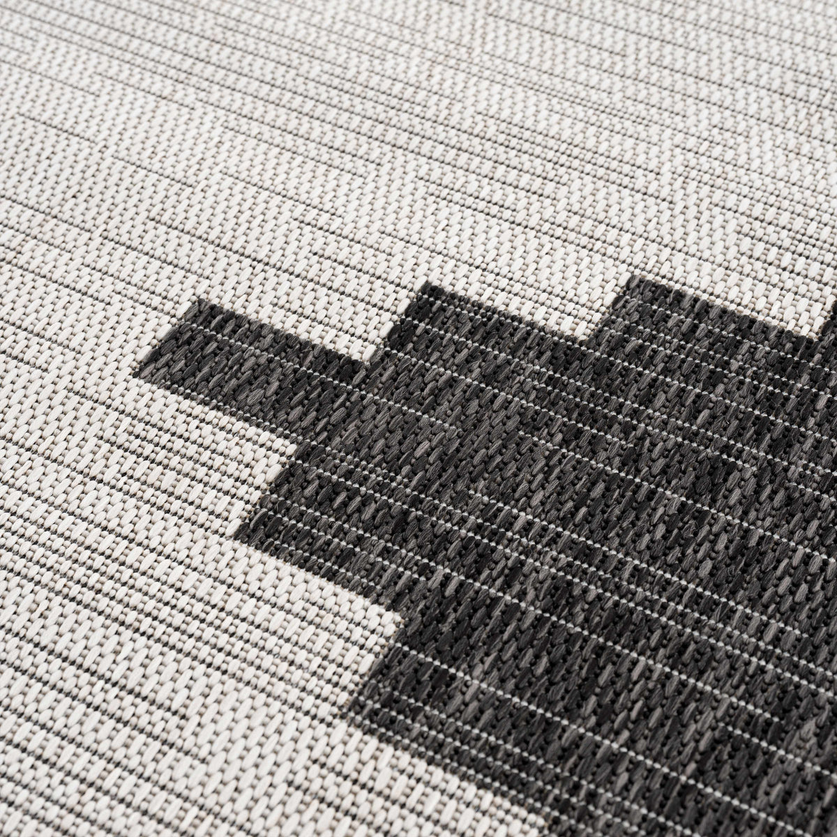 Hauteloom Djugun Polypropylene Indoor/Outdoor Area Rug