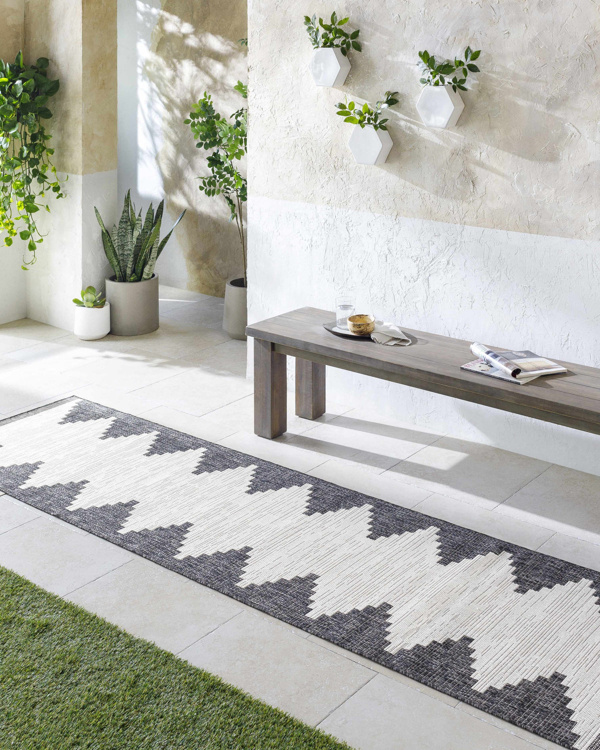 Hauteloom Djugun Polypropylene Indoor/Outdoor Area Rug